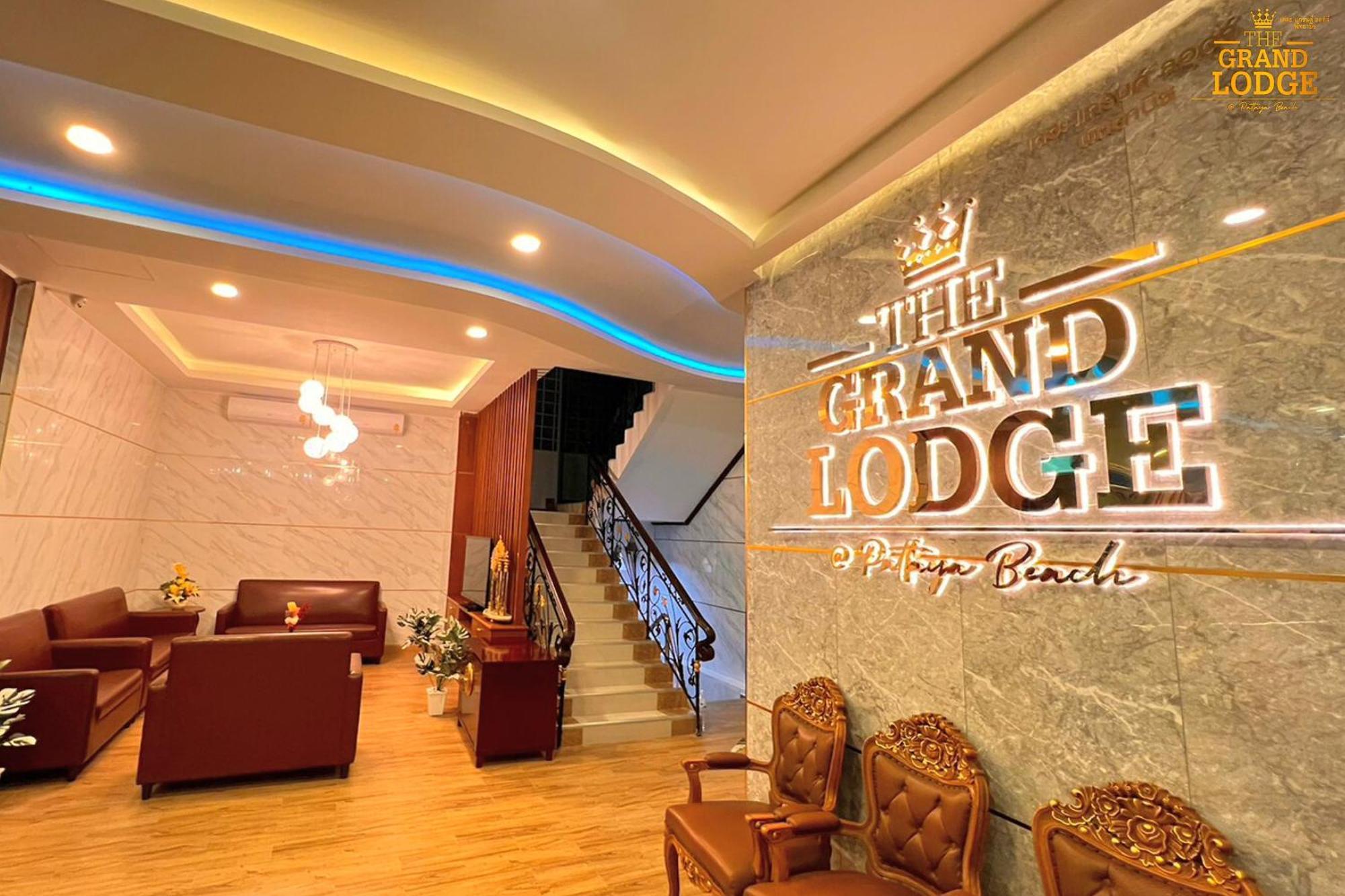 The Grand Lodge Pattaya Exterior foto